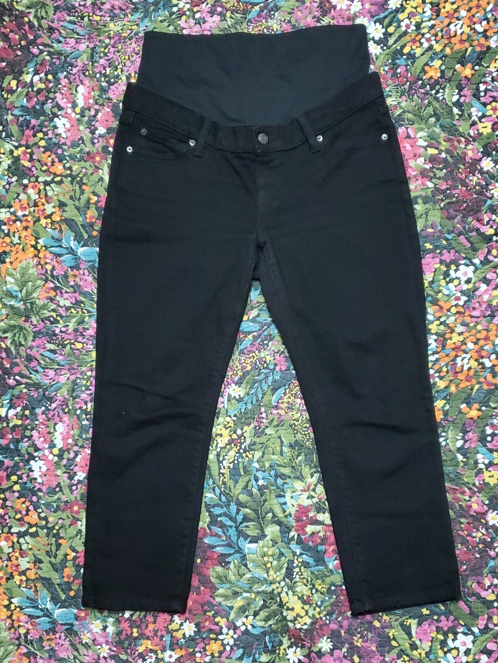 GAP black maternity pants/jeans with over-belly panel 28/6 short